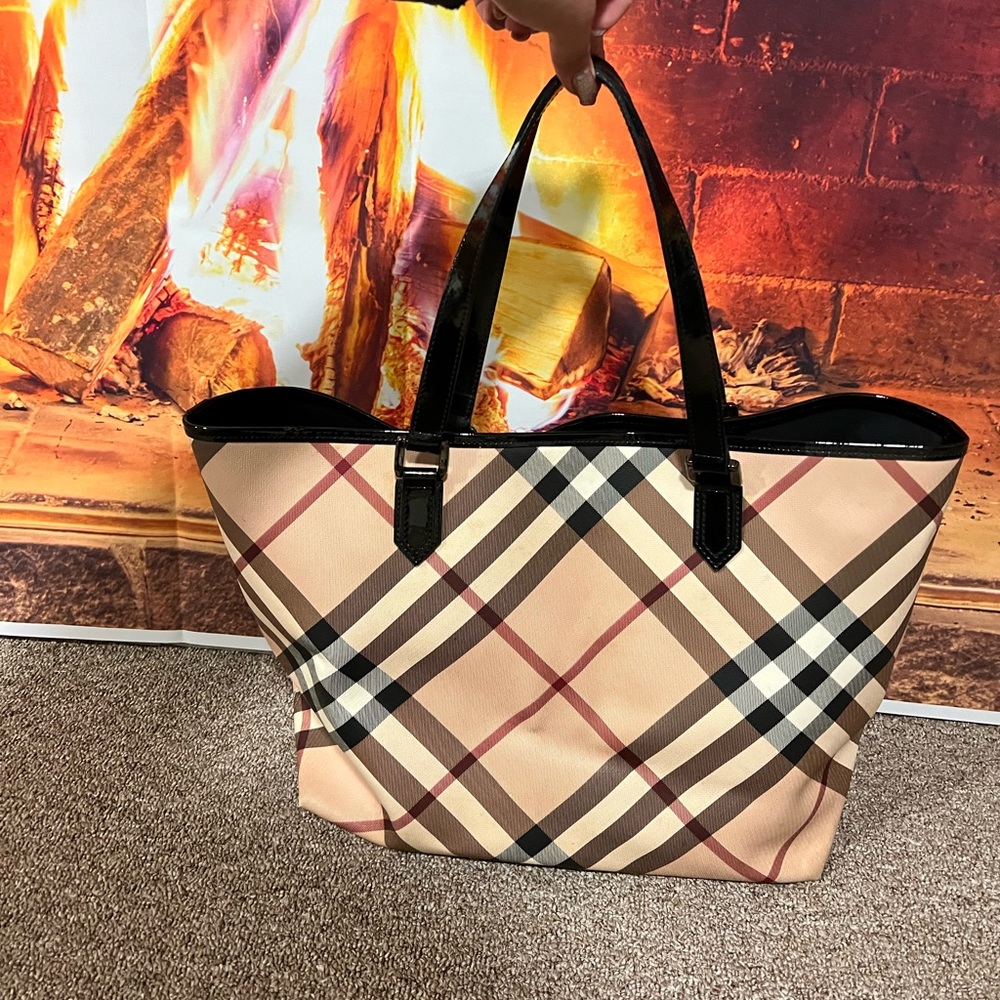 Burberry Tote